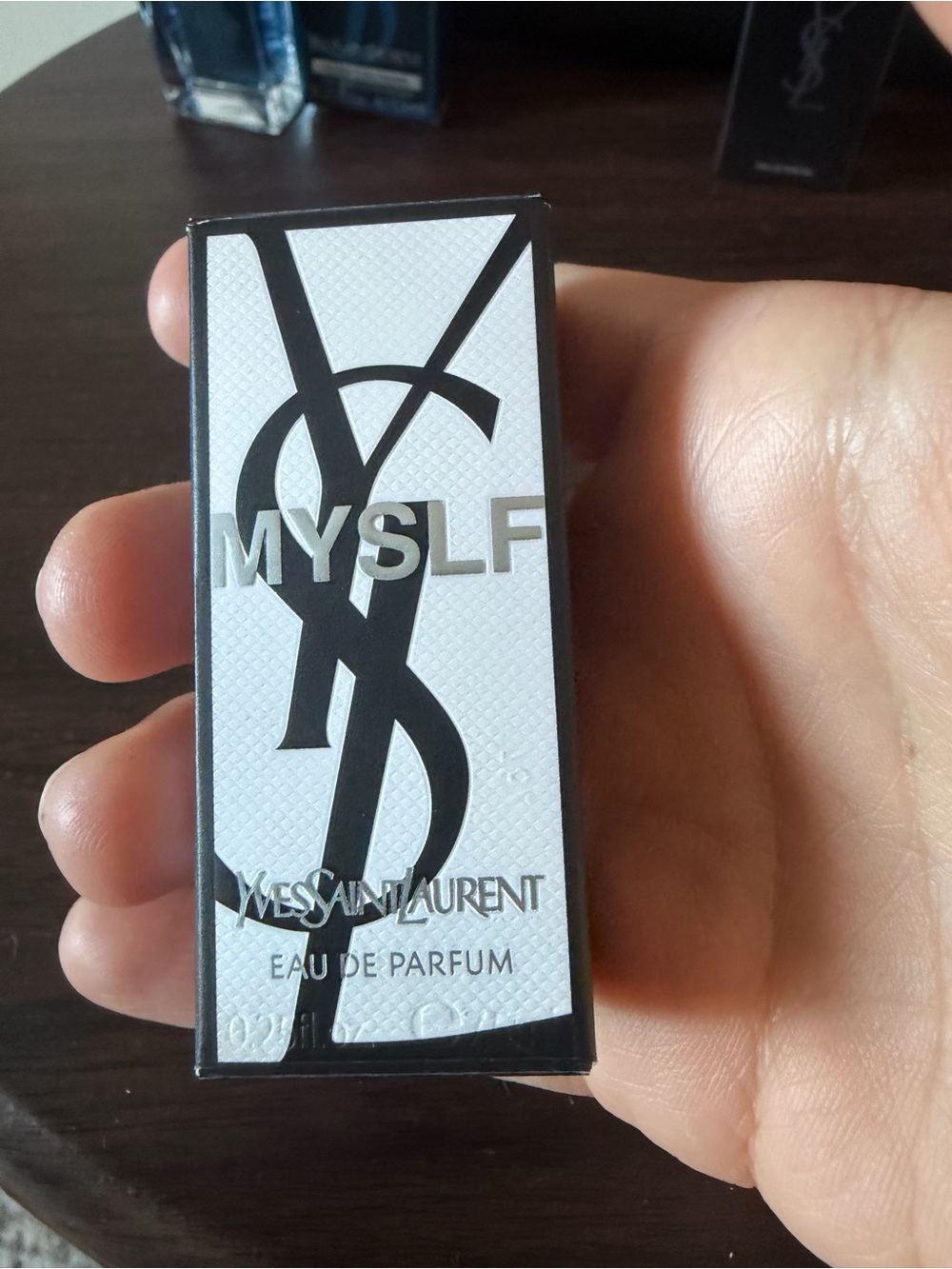 New 4 piece Yves Saint Laurent Beauty Set - Picture 5 of 10